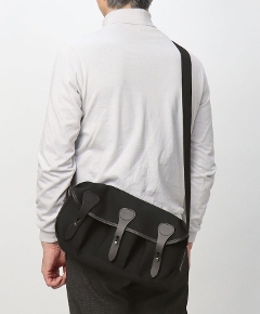 �r�����K�� / Billingham / �_�E���T�C�Y�R���N�V���� / Downsized Collection / �X�^�W�I�T�b�`�F�� �X���[�|�P�b�g / Studio Satchel with three pocket / �V�����_�[�o�b�O �y�u���b�N�z